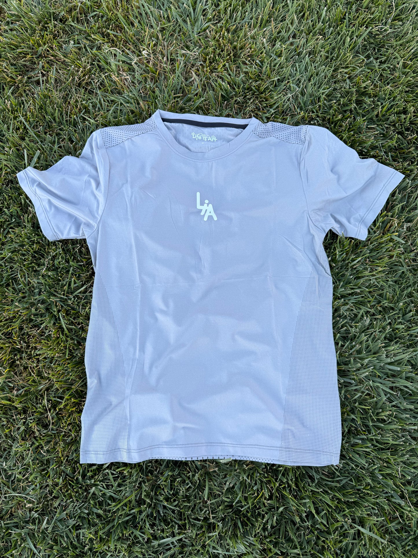 LiA Performance Compression Tee – Gray