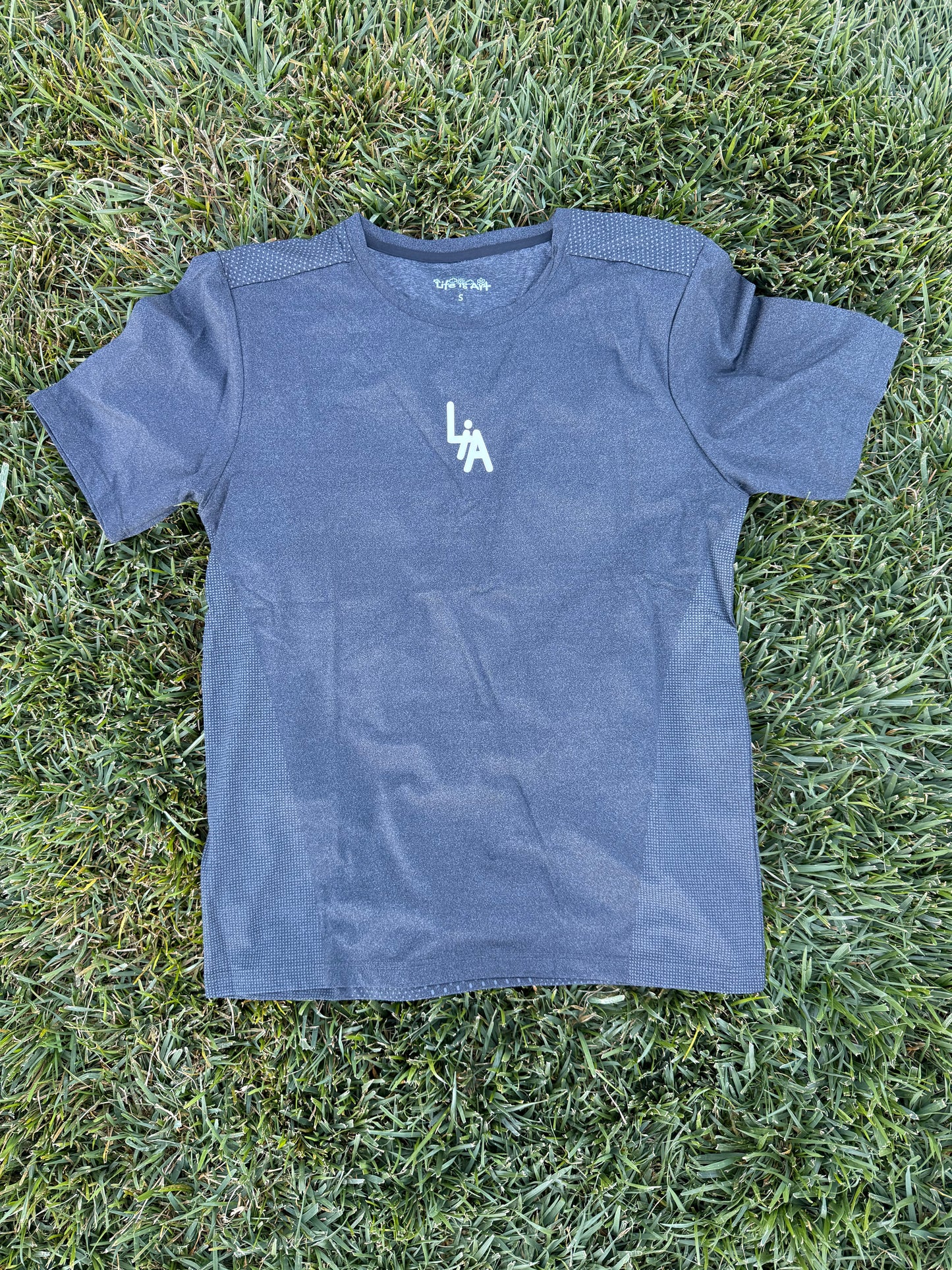 LiA Performance Compression Tee – Hemp Black